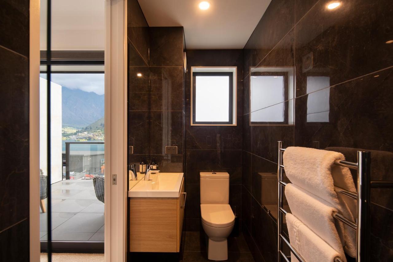 4 Bedroom Home With Elevated Views Of Lake Wakatipu & The Remarkables 皇后镇 外观 照片
