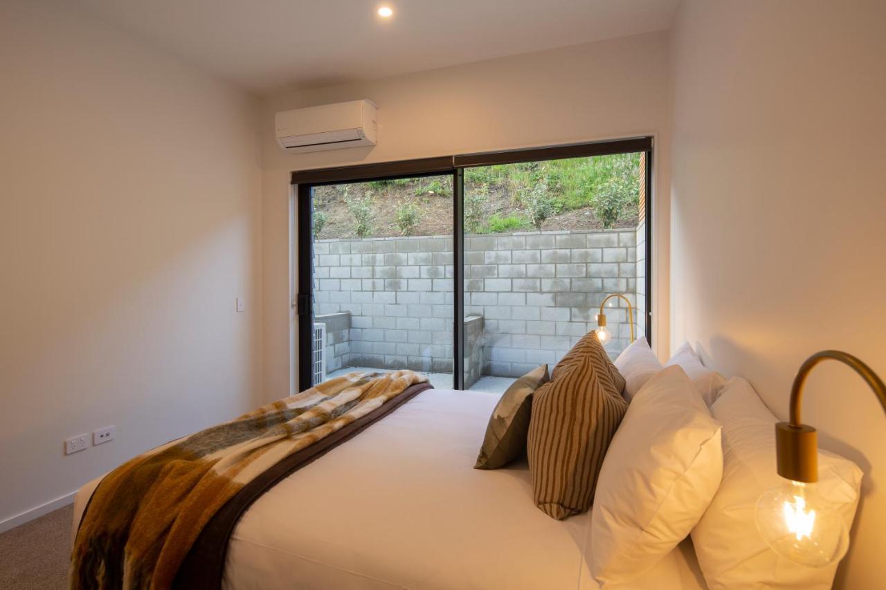 4 Bedroom Home With Elevated Views Of Lake Wakatipu & The Remarkables 皇后镇 外观 照片